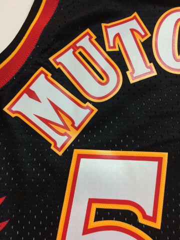 Mens Mitchell & Ness NBA Jersey Atlanta Hawks 96 Dikembe Mutombo XL B18