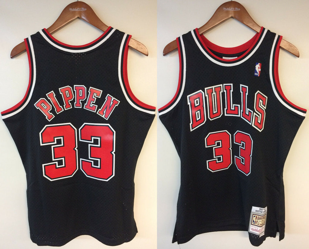 Mitchell & Ness NBA Chicago Bulls Scottie Pippen 1997 Swingman Jersey