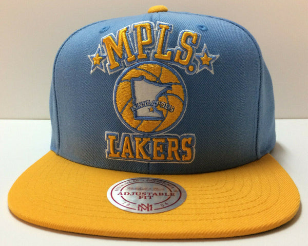 Mitchell & Ness Los Angeles Lakers STA3 Wool Snapback Cap Gold